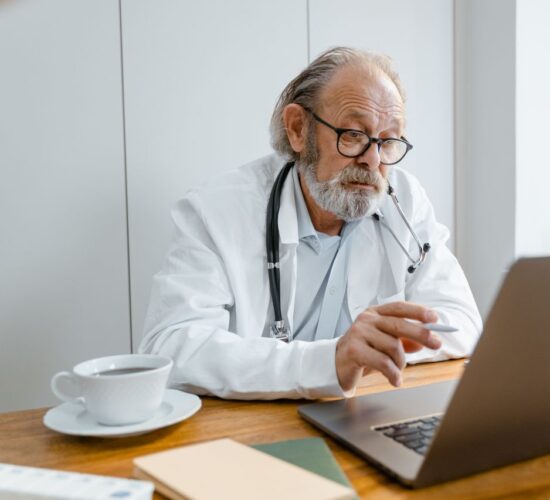 How Telemedicine Strengthens Crisis Zone Aid